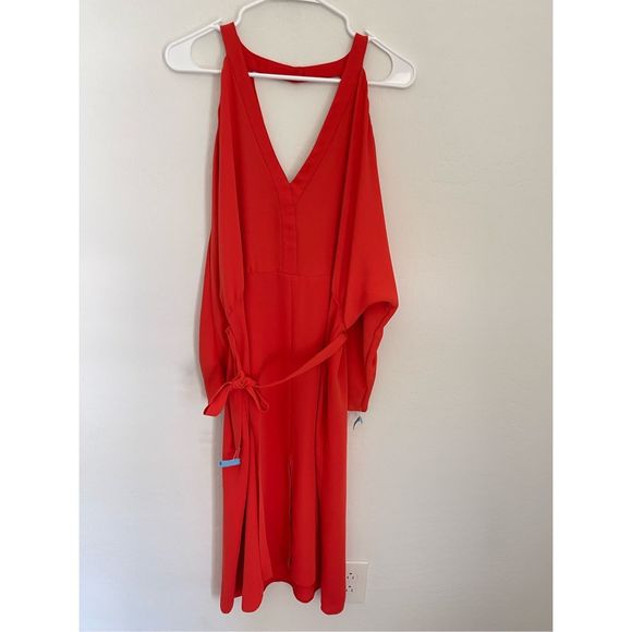 Topshop Dresses & Skirts - TOPSHOP Cold Shoulder Midi Dress Size 12